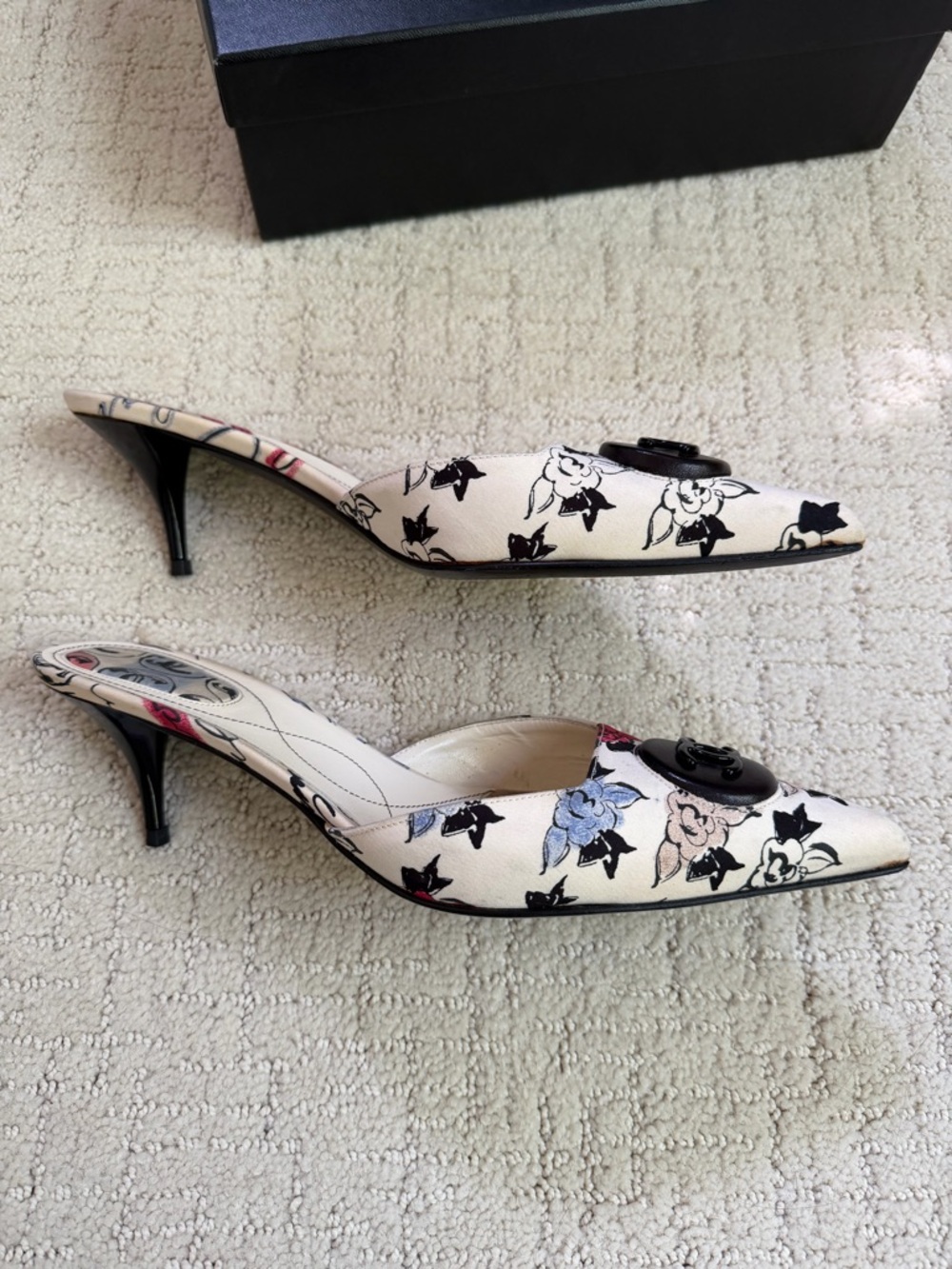 CHANEL vintage 2006 rue cambon floral mules - Picture 4 of 7